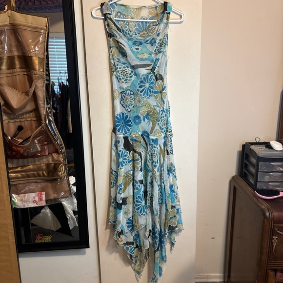 Sheer flower print fairy dress - Picture 5 of 6